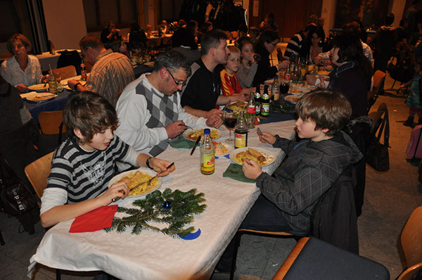 2010-12-11 1530